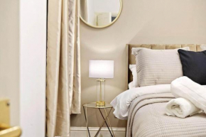Stylish 2BR Luxury Retreat with 65